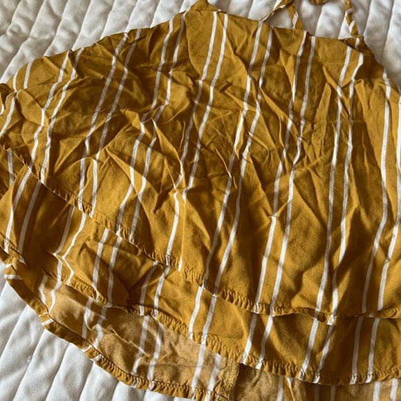 Loose tiered crop racerback - Picture 3 of 5